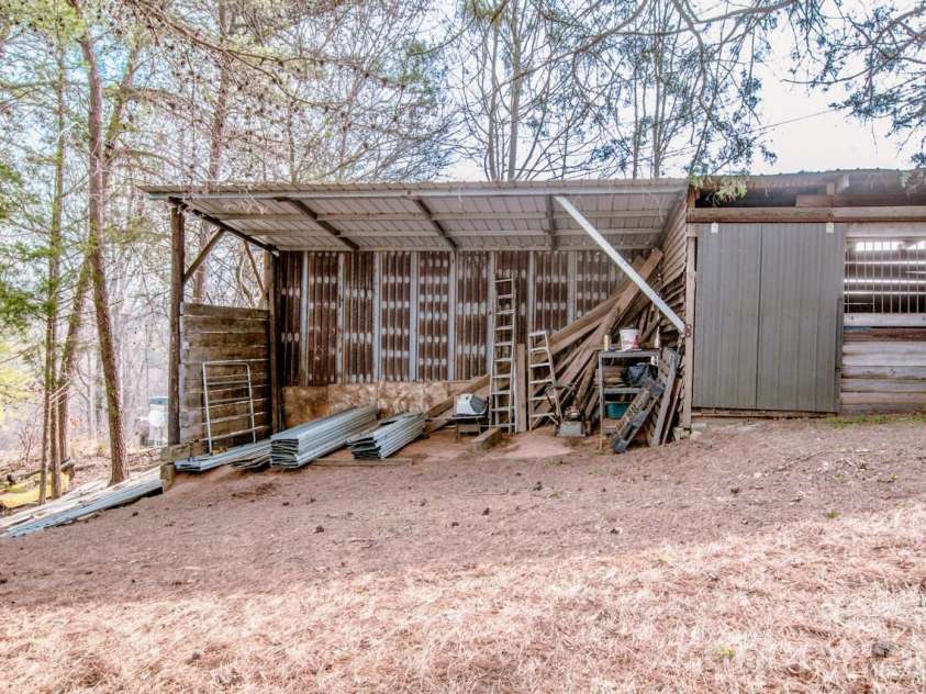 508 Liles Lane, Hiddenite, NC 28636.  MLS# CAR4354171, YatesRealty ID 9502. 