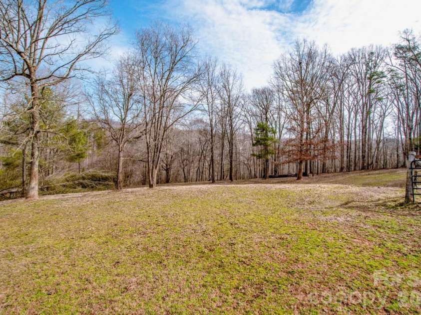 508 Liles Lane, Hiddenite, NC 28636.  MLS# CAR4354171, YatesRealty ID 9502. 