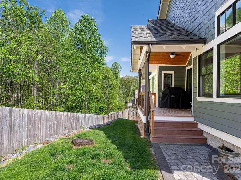 73 Starwood Valley Trail, Arden, NC 28704.  MLS# CAR4251821, YatesRealty ID 9502. Fenced backyard