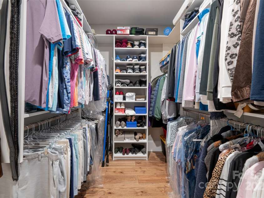73 Starwood Valley Trail, Arden, NC 28704.  MLS# CAR4251821, YatesRealty ID 9502. Spacious walk-in closet