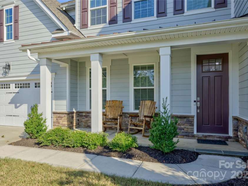 15108 Montage Lane, Charlotte, NC 28278.  MLS# CAR4252589, YatesRealty ID 9505. 