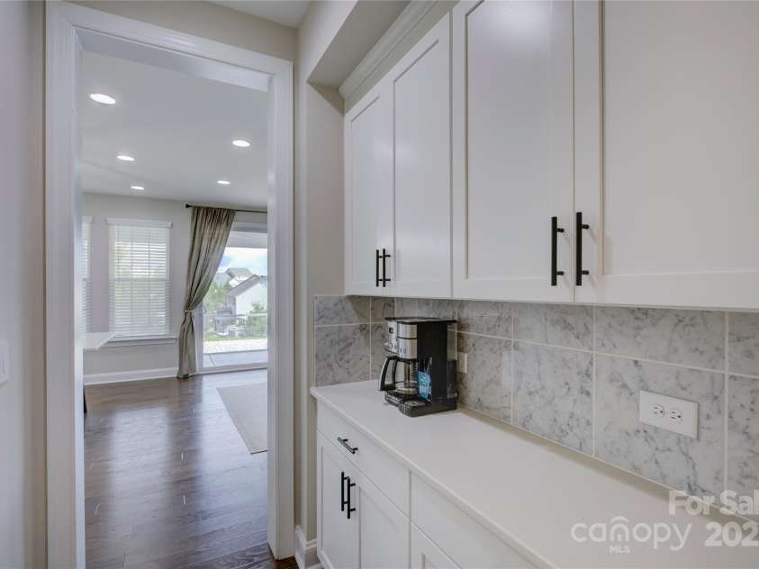 15108 Montage Lane, Charlotte, NC 28278.  MLS# CAR4252589, YatesRealty ID 9505. 