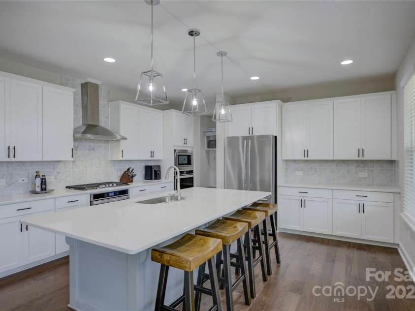 15108 Montage Lane, Charlotte, NC 28278.  MLS# CAR4252589, YatesRealty ID 9505. 