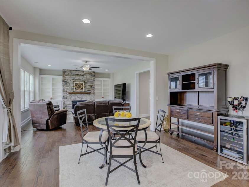 15108 Montage Lane, Charlotte, NC 28278.  MLS# CAR4252589, YatesRealty ID 9505. 
