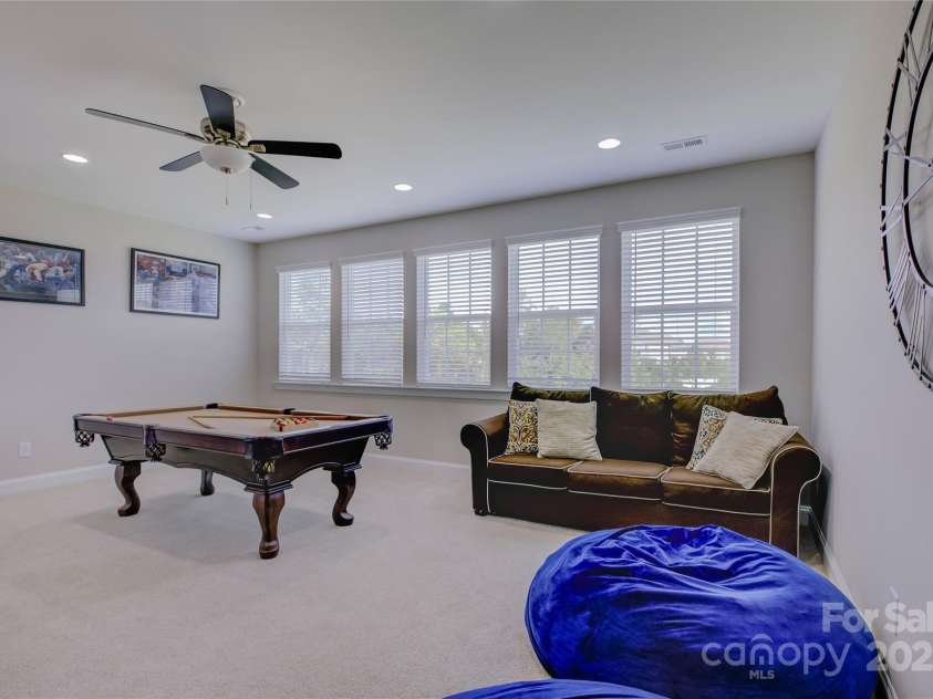 15108 Montage Lane, Charlotte, NC 28278.  MLS# CAR4252589, YatesRealty ID 9505. 