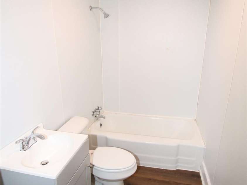 210 Cameron Street, Shelby, NC 28150.  MLS# CAR4362790, YatesRealty ID 9505. 
