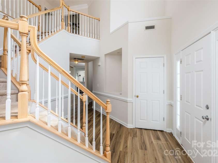 16017 Woodcote Drive, Huntersville, NC 28078.  MLS# CAR4253617, YatesRealty ID 9506. 