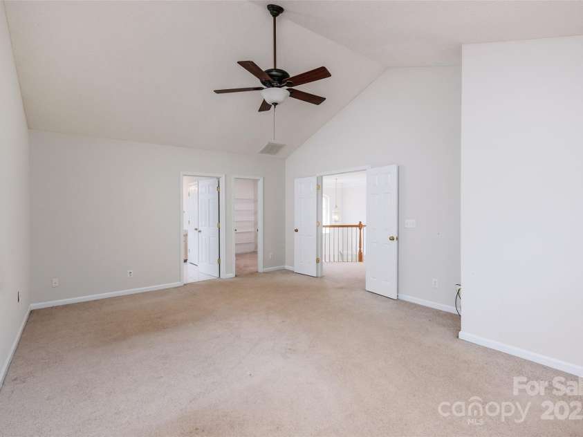 16017 Woodcote Drive, Huntersville, NC 28078.  MLS# CAR4253617, YatesRealty ID 9506. 
