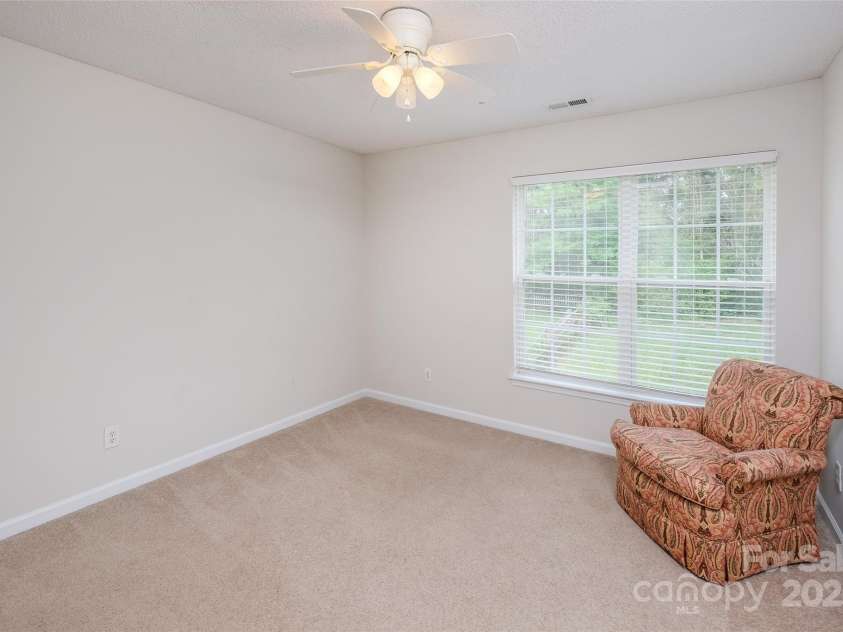 16017 Woodcote Drive, Huntersville, NC 28078.  MLS# CAR4253617, YatesRealty ID 9506. 