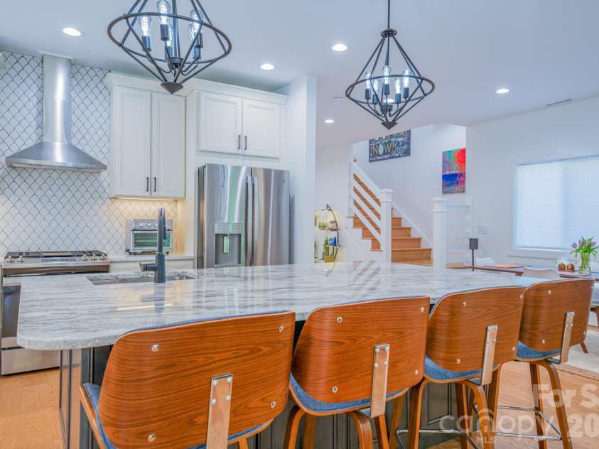 321 Hazel Mill Road, Asheville, NC 28806.  MLS# CAR4367038, YatesRealty ID 9506. 