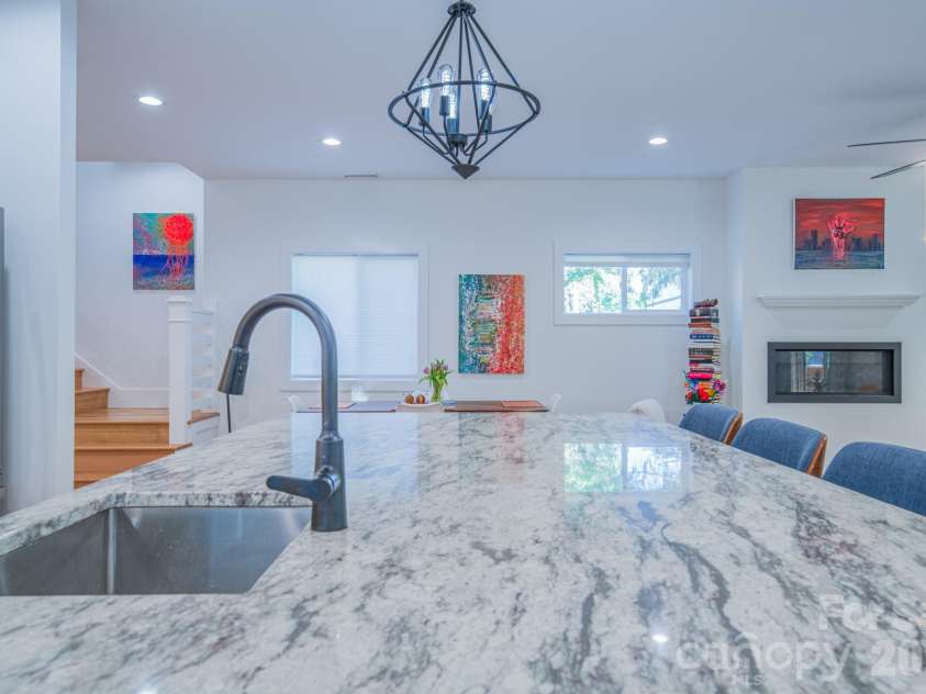 321 Hazel Mill Road, Asheville, NC 28806.  MLS# CAR4367038, YatesRealty ID 9506. 