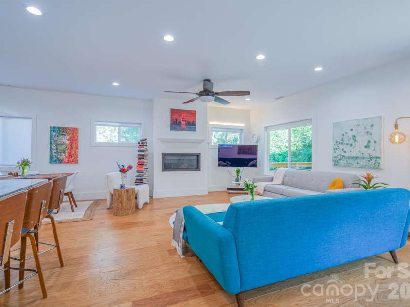 321 Hazel Mill Road, Asheville, NC 28806.  MLS# CAR4367038, YatesRealty ID 9506. 