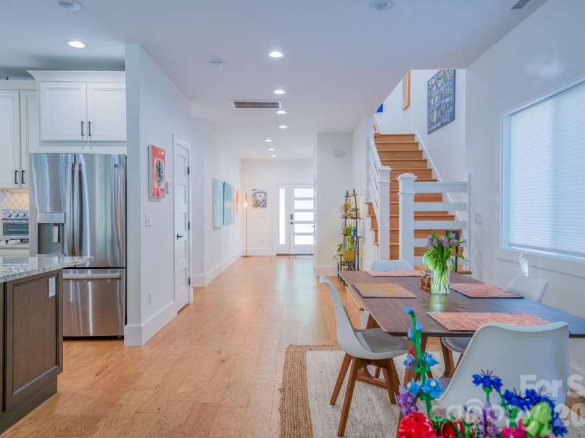 321 Hazel Mill Road, Asheville, NC 28806.  MLS# CAR4367038, YatesRealty ID 9506. 