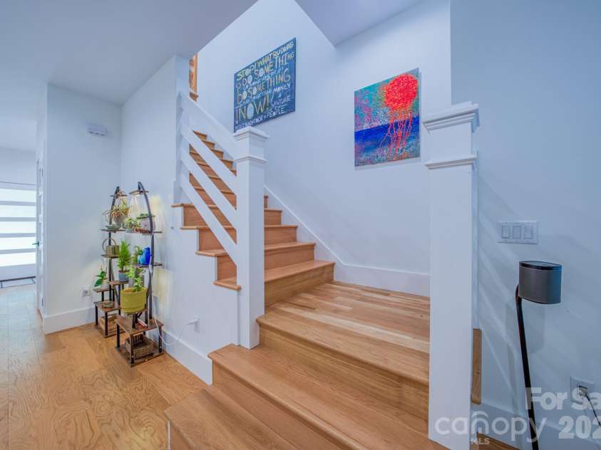 321 Hazel Mill Road, Asheville, NC 28806.  MLS# CAR4367038, YatesRealty ID 9506. 