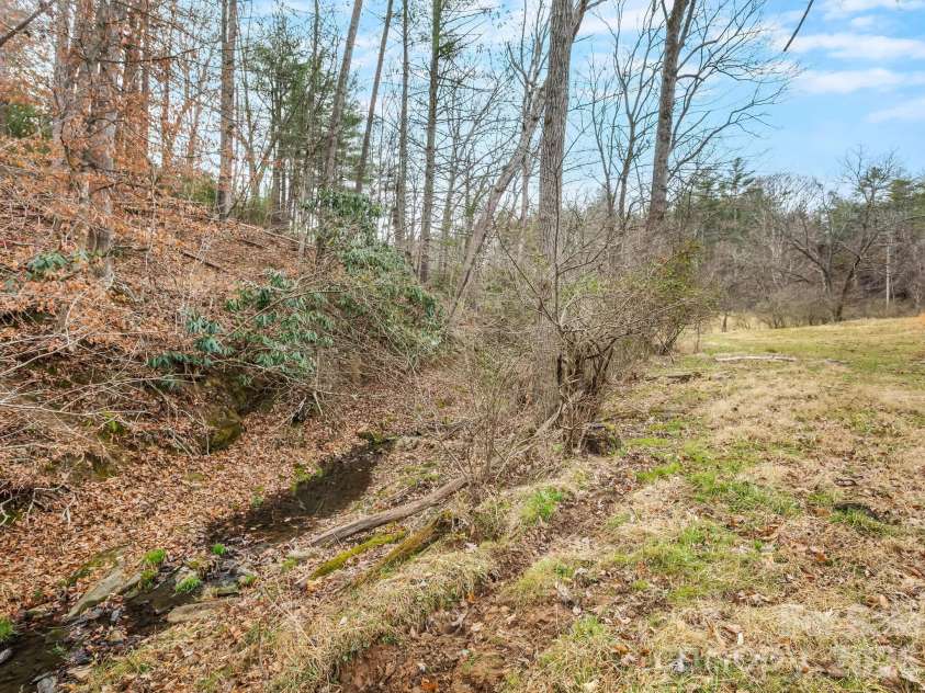 132 Snelson Cemetary Road, Leicester, NC 28748.  MLS# CAR4332833, YatesRealty ID 9507. 