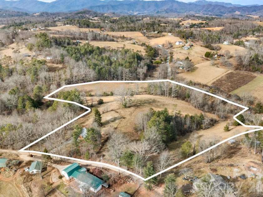 132 Snelson Cemetary Road, Leicester, NC 28748.  MLS# CAR4332833, YatesRealty ID 9507. 
