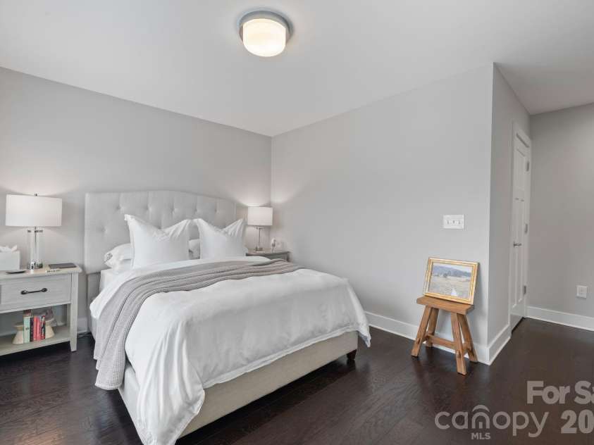 1214 Macomb Place, Charlotte, NC 28208.  MLS# CAR4357320, YatesRealty ID 9508. 