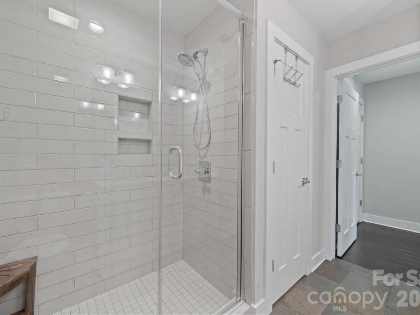 1214 Macomb Place, Charlotte, NC 28208.  MLS# CAR4357320, YatesRealty ID 9508. 