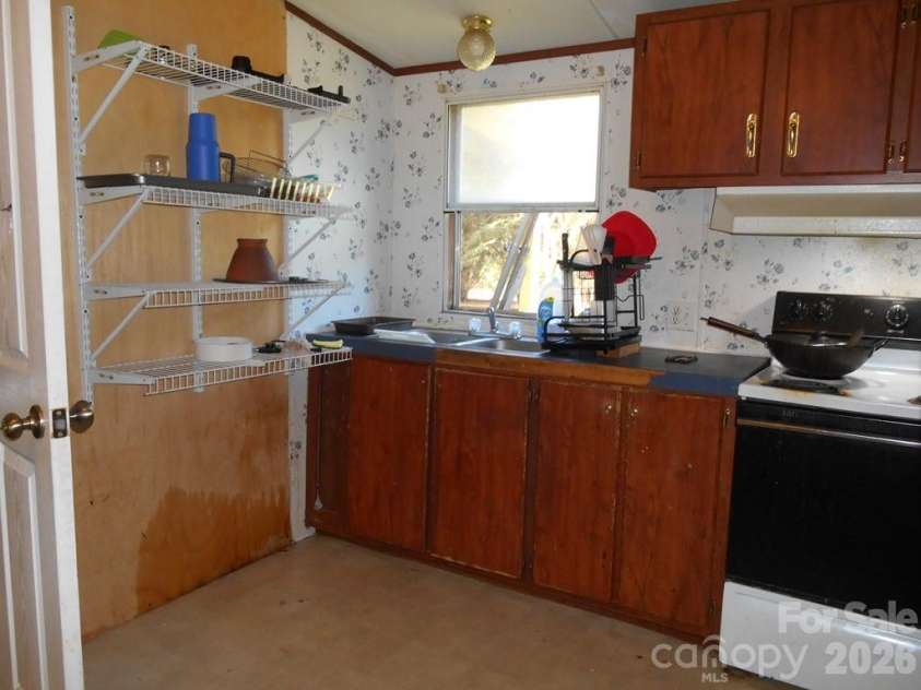 2184 Stove Drive, Newton, NC 28658.  MLS# CAR4366842, YatesRealty ID 9509. 