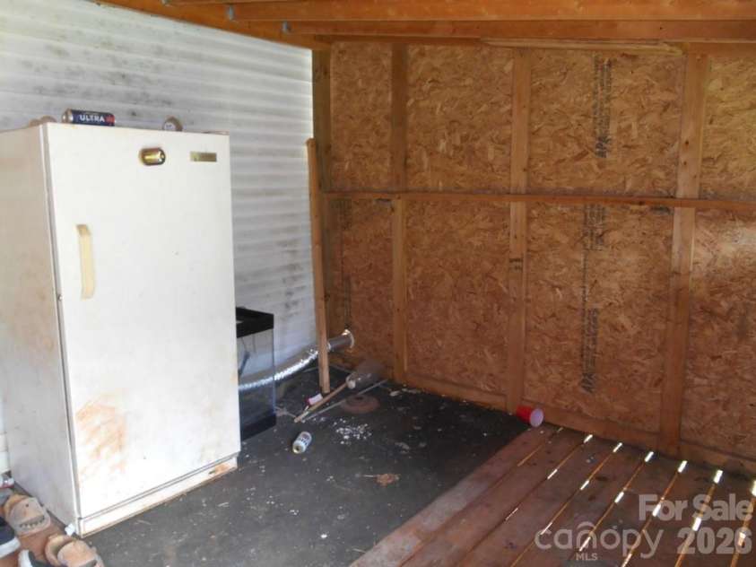 2184 Stove Drive, Newton, NC 28658.  MLS# CAR4366842, YatesRealty ID 9509. 
