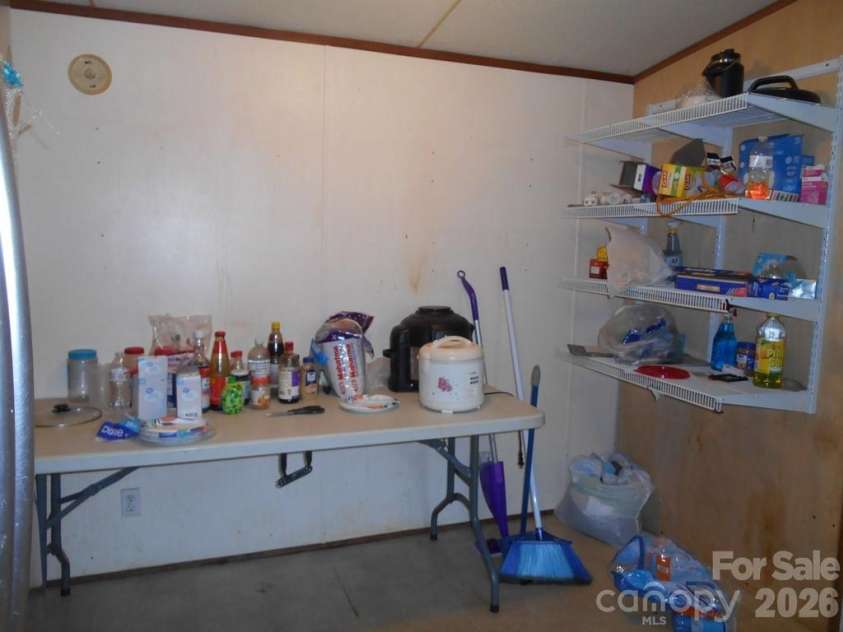 2184 Stove Drive, Newton, NC 28658.  MLS# CAR4366842, YatesRealty ID 9509. Kitchen
