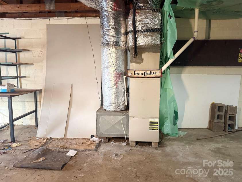 138 Rash Road, Lincolnton, NC 28092.  MLS# CAR4326541, YatesRealty ID 951. 