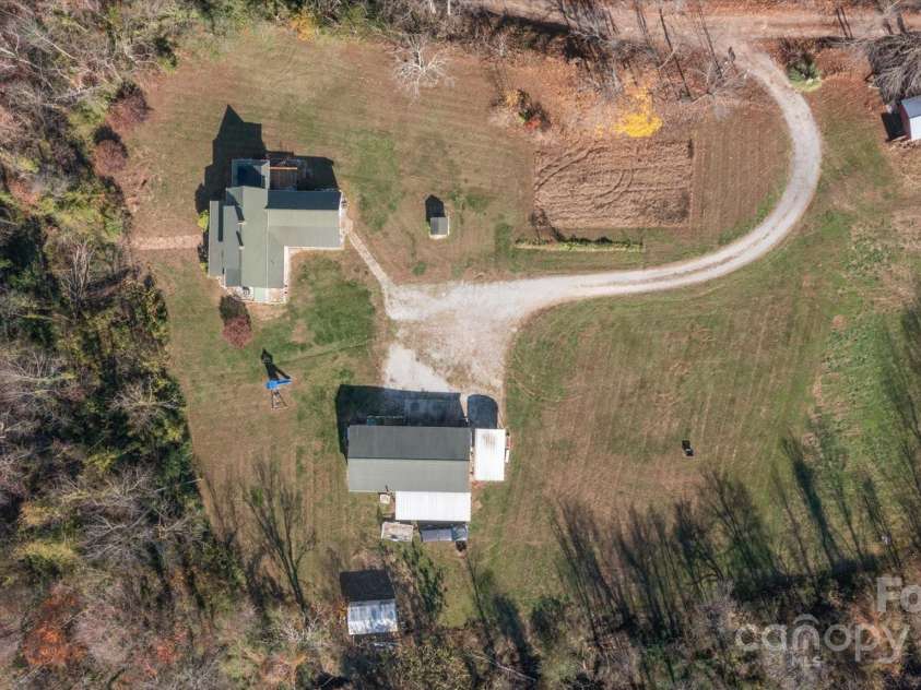 78 Old Linville Road, Marion, NC 28752.  MLS# CAR4197137, YatesRealty ID 951. 