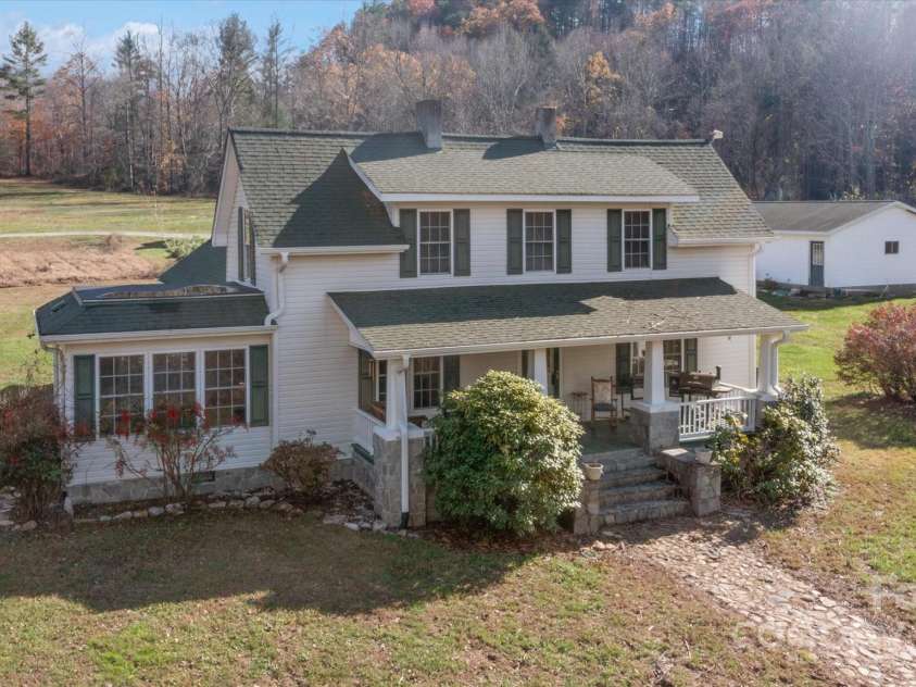 78 Old Linville Road, Marion, NC 28752.  MLS# CAR4197137, YatesRealty ID 951. 