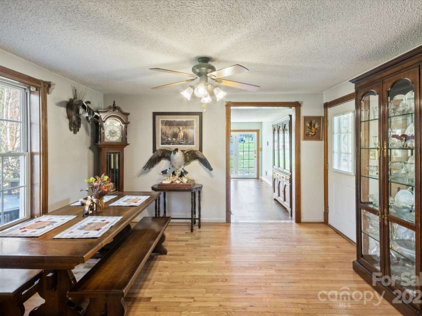 78 Old Linville Road, Marion, NC 28752.  MLS# CAR4197137, YatesRealty ID 951. 