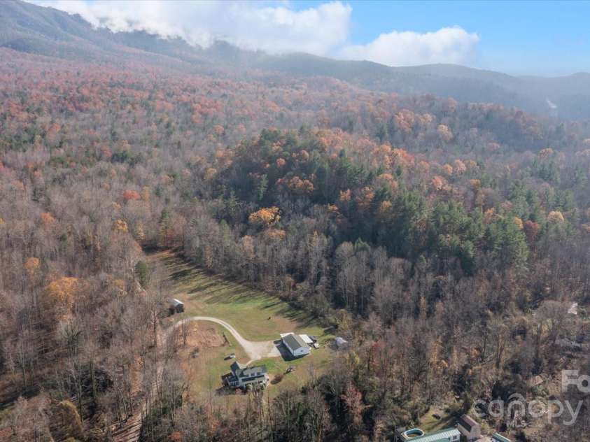 78 Old Linville Road, Marion, NC 28752.  MLS# CAR4197137, YatesRealty ID 951. 