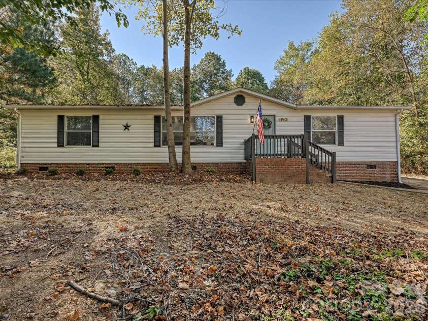 190 Ridge Creek Drive, Troutman, NC 28166.  MLS# CAR4364865, YatesRealty ID 9512. 