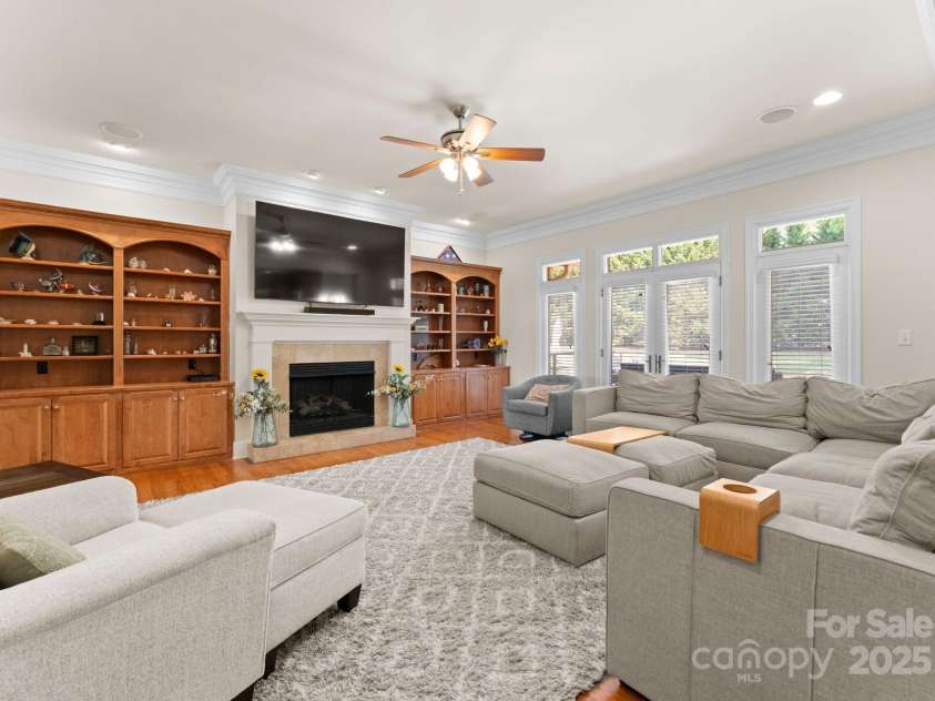 105 Walnut Hill Court, Mooresville, NC 28115.  MLS# CAR4252753, YatesRealty ID 9513. 