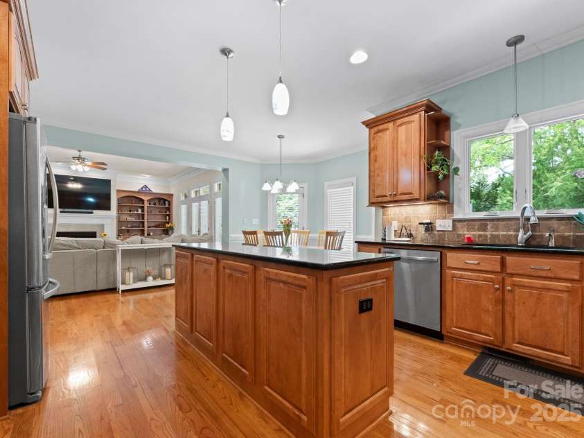 105 Walnut Hill Court, Mooresville, NC 28115.  MLS# CAR4252753, YatesRealty ID 9513. 