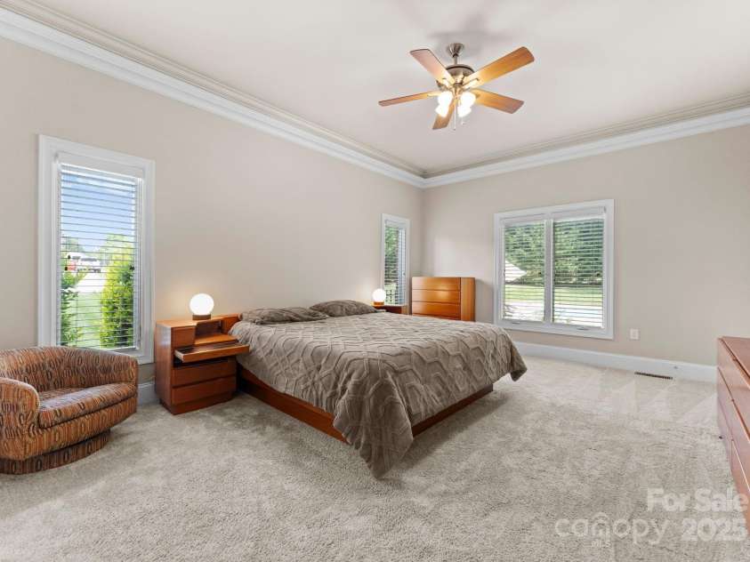 105 Walnut Hill Court, Mooresville, NC 28115.  MLS# CAR4252753, YatesRealty ID 9513. 