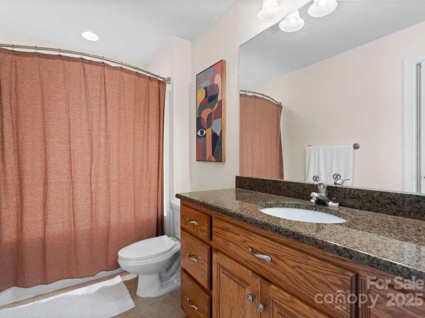 105 Walnut Hill Court, Mooresville, NC 28115.  MLS# CAR4252753, YatesRealty ID 9513. 
