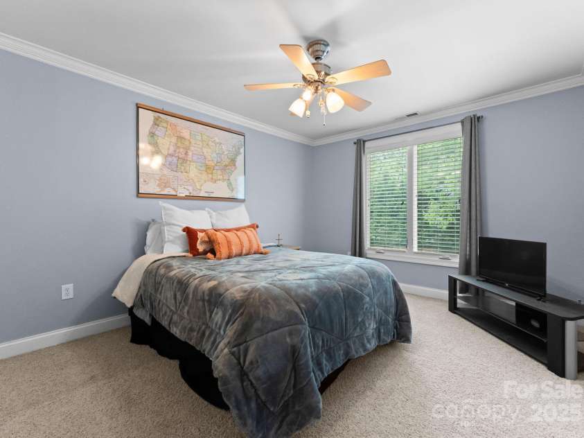 105 Walnut Hill Court, Mooresville, NC 28115.  MLS# CAR4252753, YatesRealty ID 9513. 