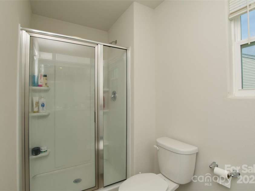 2210 Transatlantic Avenue, Charlotte, NC 28215.  MLS# CAR4253759, YatesRealty ID 9514. 