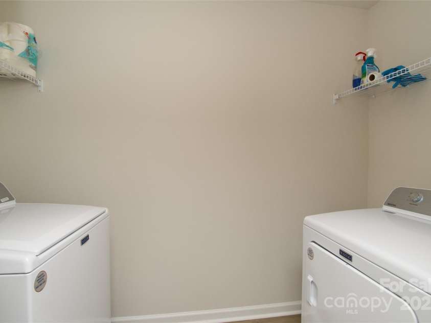 2210 Transatlantic Avenue, Charlotte, NC 28215.  MLS# CAR4253759, YatesRealty ID 9514. 