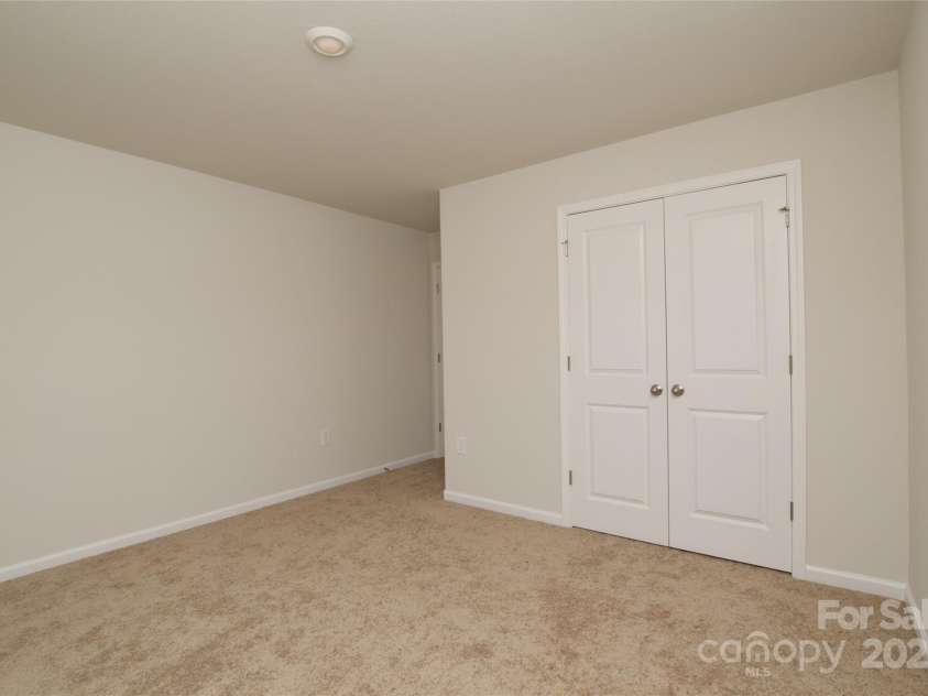 2210 Transatlantic Avenue, Charlotte, NC 28215.  MLS# CAR4253759, YatesRealty ID 9514. 