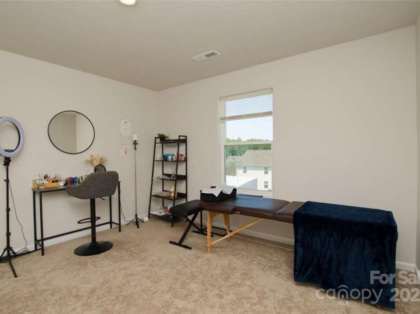 2210 Transatlantic Avenue, Charlotte, NC 28215.  MLS# CAR4253759, YatesRealty ID 9514. 