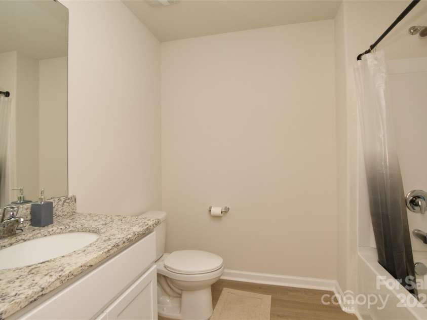 2210 Transatlantic Avenue, Charlotte, NC 28215.  MLS# CAR4253759, YatesRealty ID 9514. 