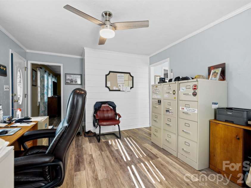 839 Garrison Boulevard, Gastonia, NC 28052.  MLS# CAR4366307, YatesRealty ID 9515. 