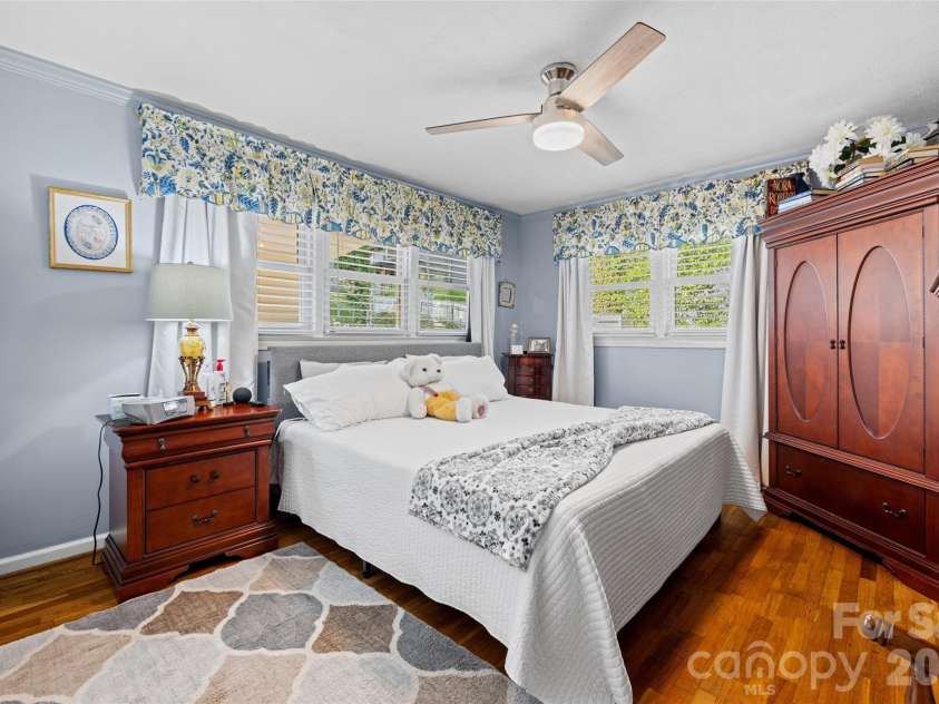 839 Garrison Boulevard, Gastonia, NC 28052.  MLS# CAR4366307, YatesRealty ID 9515. 