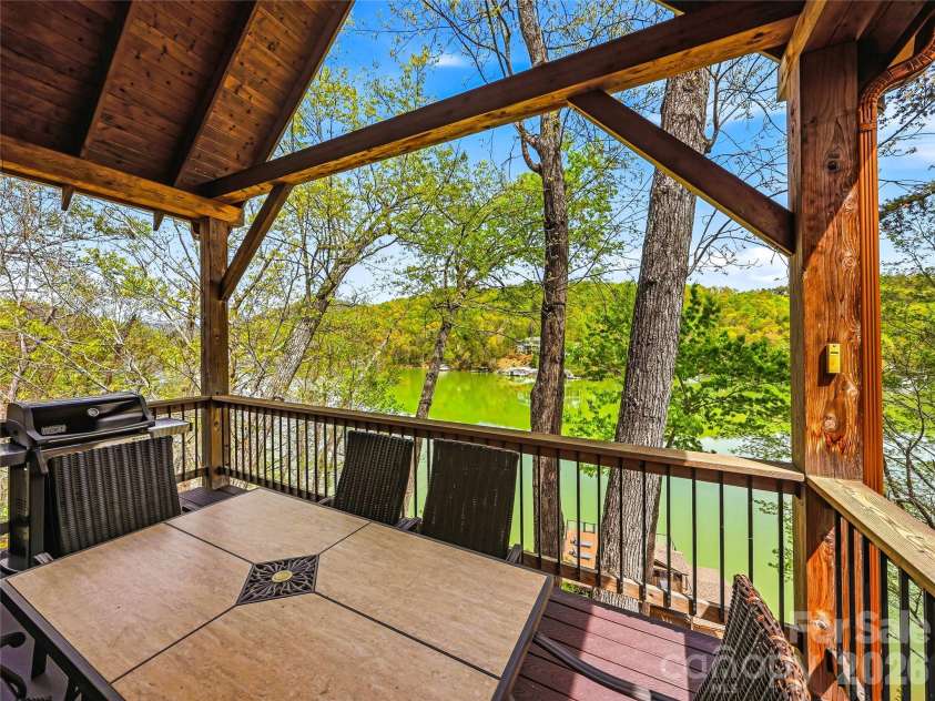 402 Holmstead Drive, Lake Lure, NC 28746.  MLS# CAR4367214, YatesRealty ID 9517. 