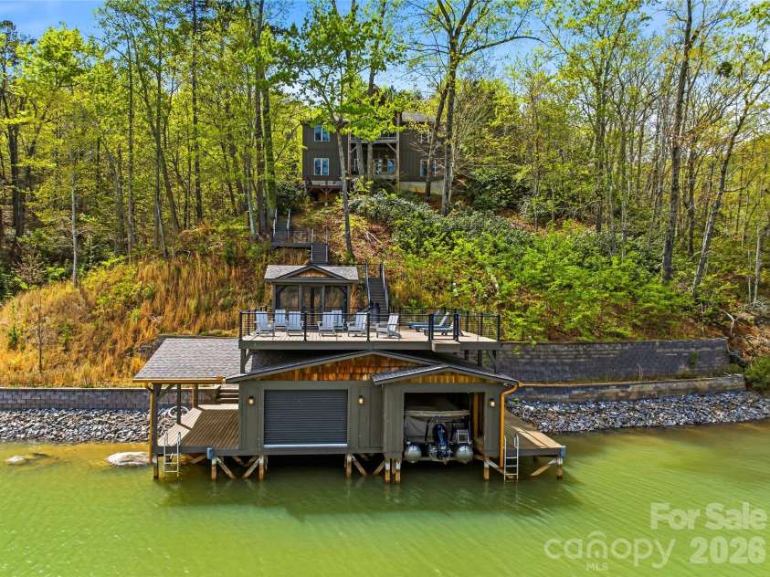 402 Holmstead Drive, Lake Lure, NC 28746.  MLS# CAR4367214, YatesRealty ID 9517. 