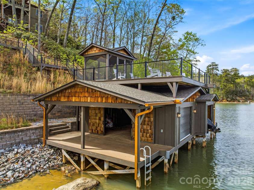 402 Holmstead Drive, Lake Lure, NC 28746.  MLS# CAR4367214, YatesRealty ID 9517. 