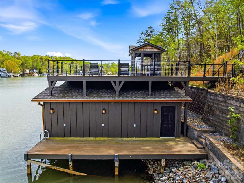 402 Holmstead Drive, Lake Lure, NC 28746.  MLS# CAR4367214, YatesRealty ID 9517. 