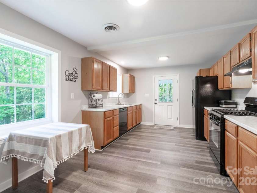 856 Skyline Drive, Chester, SC 29706.  MLS# CAR4253786, YatesRealty ID 9517. 