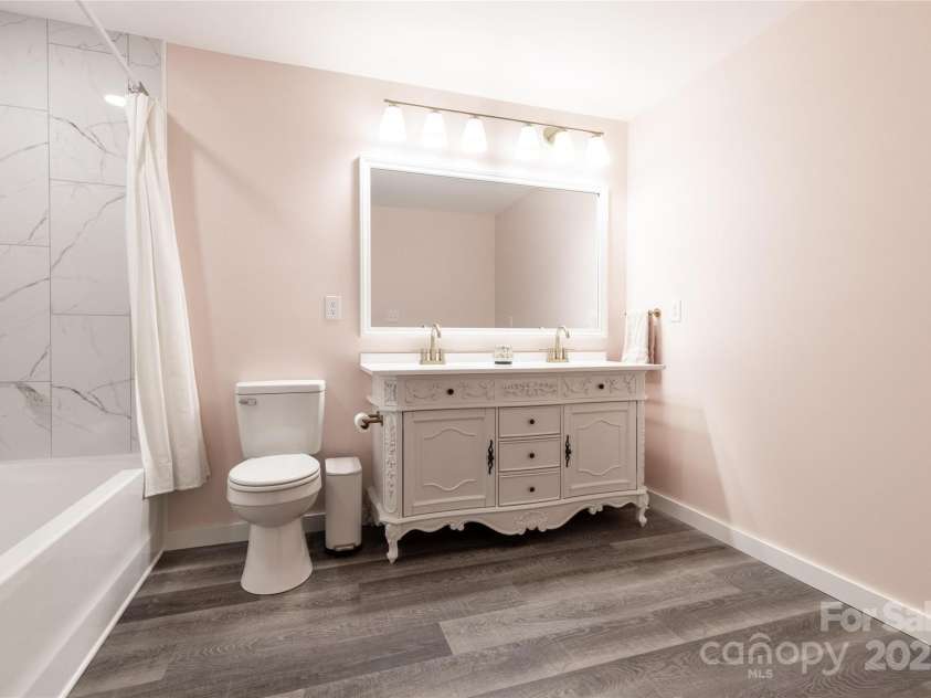 856 Skyline Drive, Chester, SC 29706.  MLS# CAR4253786, YatesRealty ID 9517. 