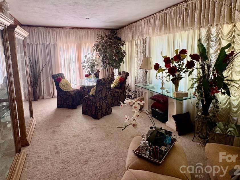 1612 New Hope Road, Gastonia, NC 28054.  MLS# CAR4367298, YatesRealty ID 9518. 